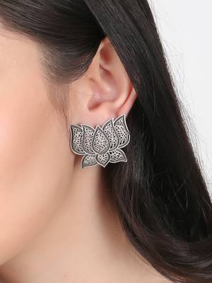 Silver-plated lotus shape handcrafted studs 2