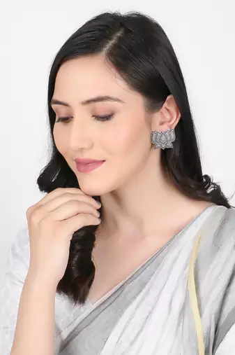 Silver-plated lotus shape handcrafted studs