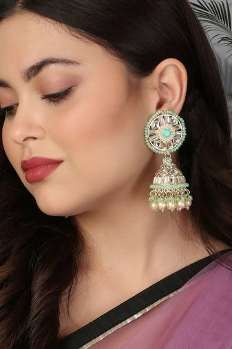 Gold-plated kundan-studed pearl beaded dome shape jhumki