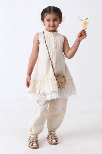 Jilmil off-white seersucker cotton co-ord (set of 2)