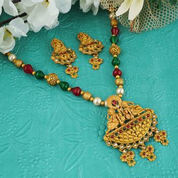 antique gold multi  pearls south indian temple choker jewellery sets for women 5