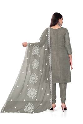 Women's grey unstitched heavy thread embrodiery with embroidered dupatta organza dress material (m-cp9019gry) 3