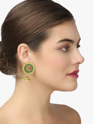 Women 24 ct gold-plated flower shaped stone studded dome-shaped earring 3