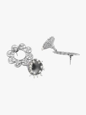 Women oxidised silver-plated flower shaped filigree earring 5