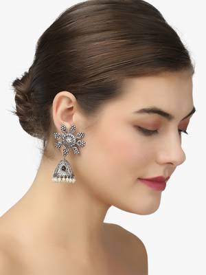 Women oxidised silver-plated flower shape earring 2