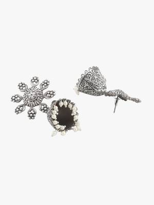 Women oxidised silver-plated flower shape earring 4