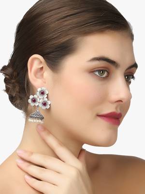 Women oxidised silver-plated flower shape earring 3