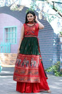 Green Dola Silk  Patola Designer Foil Print Hand Mirror Work Plazzo Suit 2