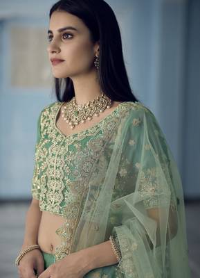 TURQUOISE ZARKAN DORI ZARI & SEQUINS EMBROIDERED ORGANZA DESIGNER WEDDING & PARTY WEAR FESTIVAL SEMI STITCHED LEHENGA 2