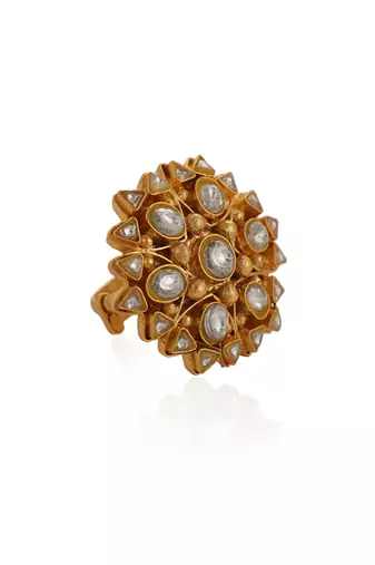 White jadtar stone gold plated ring