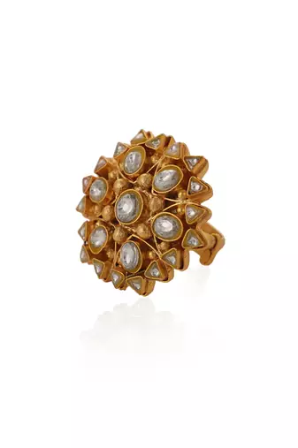 White jadtar stone gold plated ring