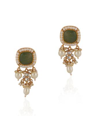 Mehndi green emerald stone with white pearl stud earring 2