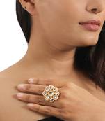 White flower unique design jadtar stone ring