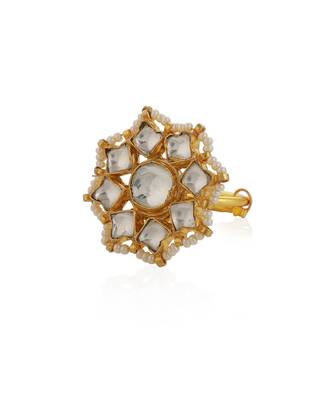 White flower unique design jadtar stone ring 3