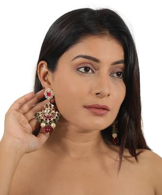 White and pink choker set 2