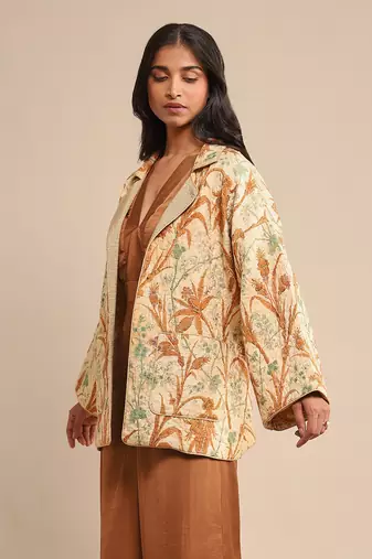 RITU KUMAR Ecru botanical print quilted jacket