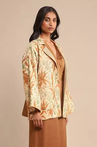 RITU KUMAR Ecru botanical print quilted jacket