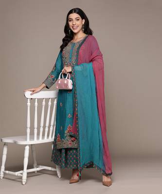 Teal round neck full sleeves kurta set by RITU KUMAR 2