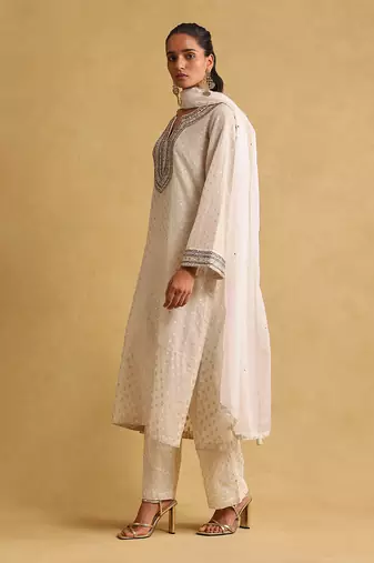 RITU KUMAR Off white embroidered kurta set