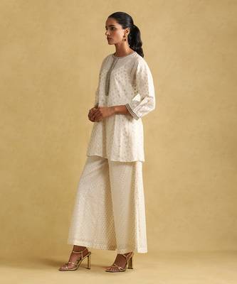 RITU KUMAR Off white embroidered ensemble kurti set 2