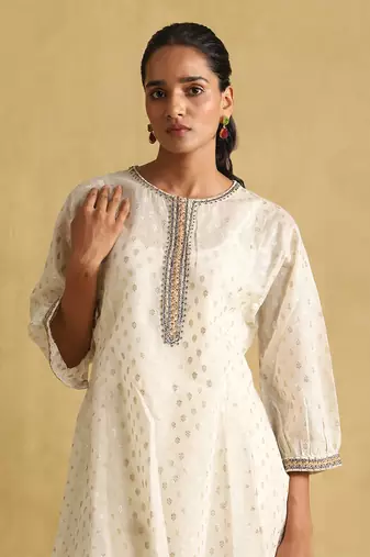 RITU KUMAR Off white embroidered ensemble kurti set