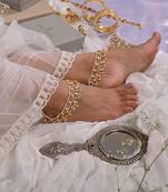 White pearl and kundan anklets