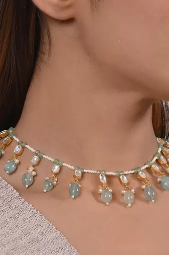 White pearl and gemstone necklace