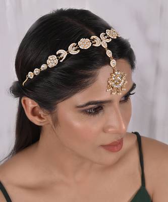 White pearl kundan headgear 1