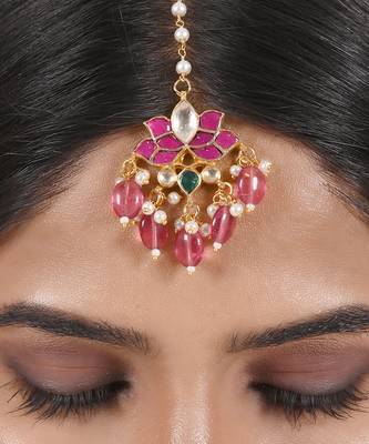 Pink stone and pearl maang tikka 1