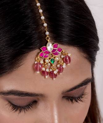 Pink stone and pearl maang tikka 2
