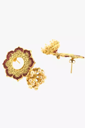 Women gold-plated flower shaped stone studded dome-shaped jhumkas copper jhumki earring