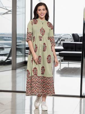 Indibelle Green printed cotton maxi-dresses 1
