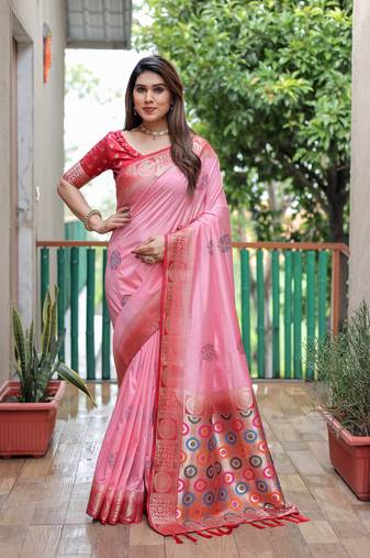 Peach Woven Design Bandhej Silk Blend Saree With Blouse
