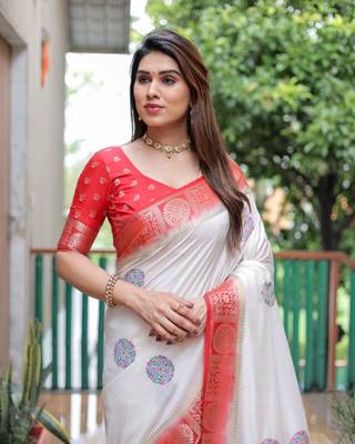 White woven design pure bandhej silk saree with blouse 4
