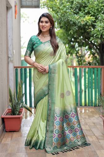 Green Woven Design Bandhej Silk Blend Saree With Blouse