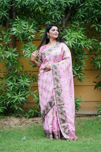 Peach Woven Design Bandhej Silk Blend Saree With Blouse