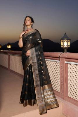 Women's Kota Doria Cotton Saree with Zari woven for Party or Festive Wear 3