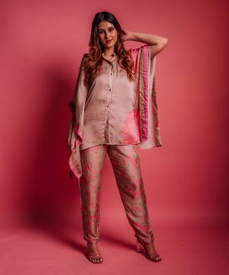 Champagne beige floroscence kaftan set 1