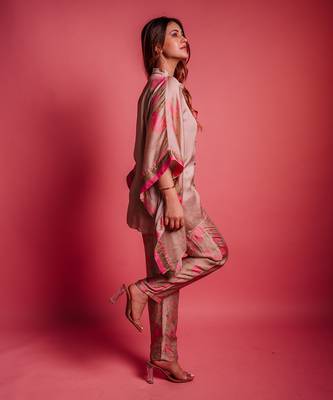 Champagne beige floroscence kaftan set 3
