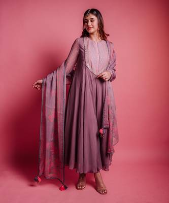 Dewberry mauve plush anarkali set 2