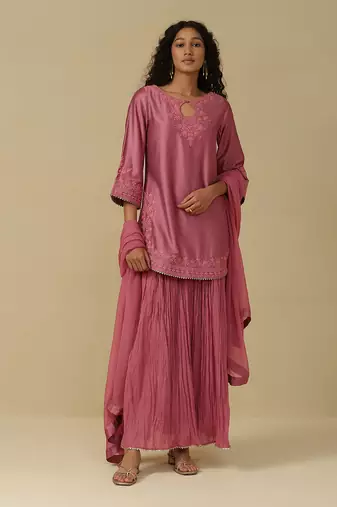 AARKE Pink embroidered kurta set