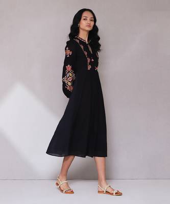 AARKE Black embroidered long dress 2