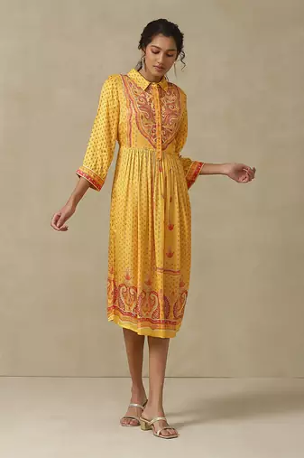 AARKE Yellow band collar printed dress