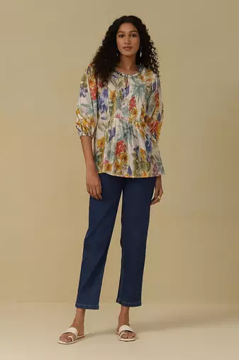 White floral print top