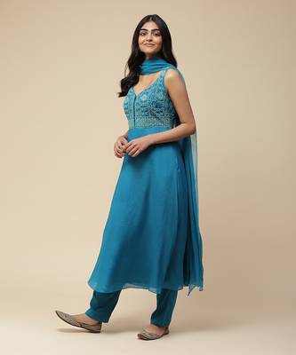 AARKE Blue embroidered a line kurta set 2