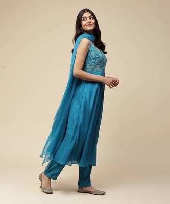 AARKE Blue embroidered a line kurta set 3