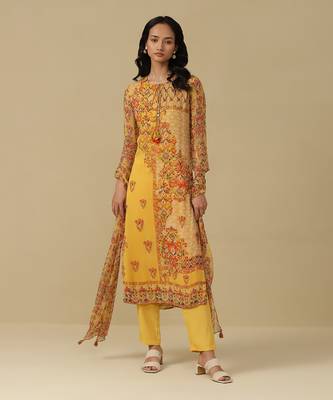 AARKE Yellow floral print kurta set 1