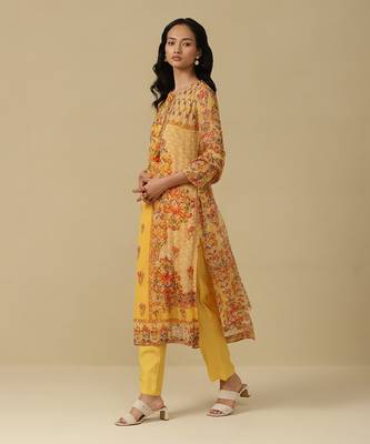 AARKE Yellow floral print kurta set 2