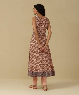 AARKE Peach floral print kurta set 4