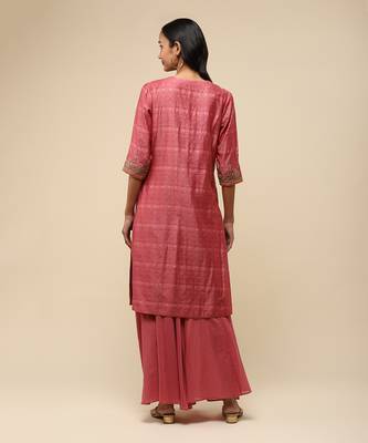 AARKE Dusky pink embroidered kurta set 4